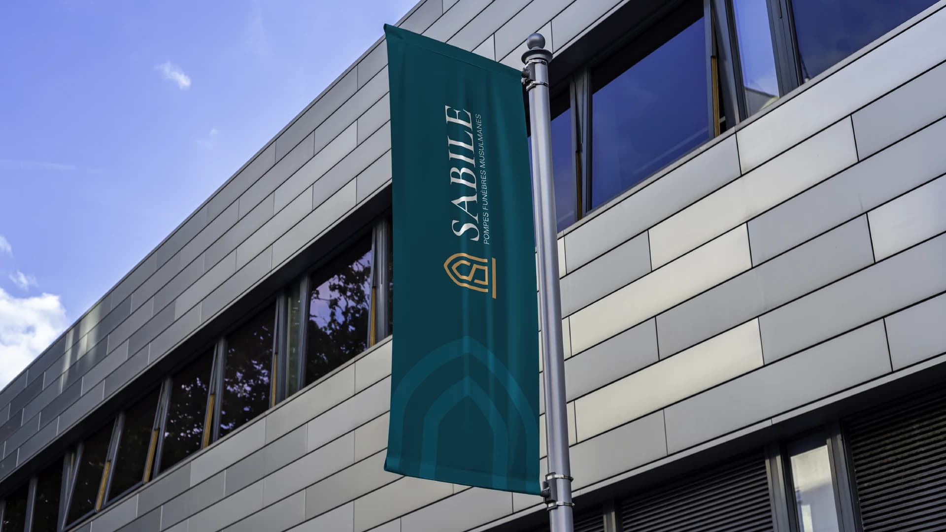 Sabile — Mise en situation institutionnelle et signalétique